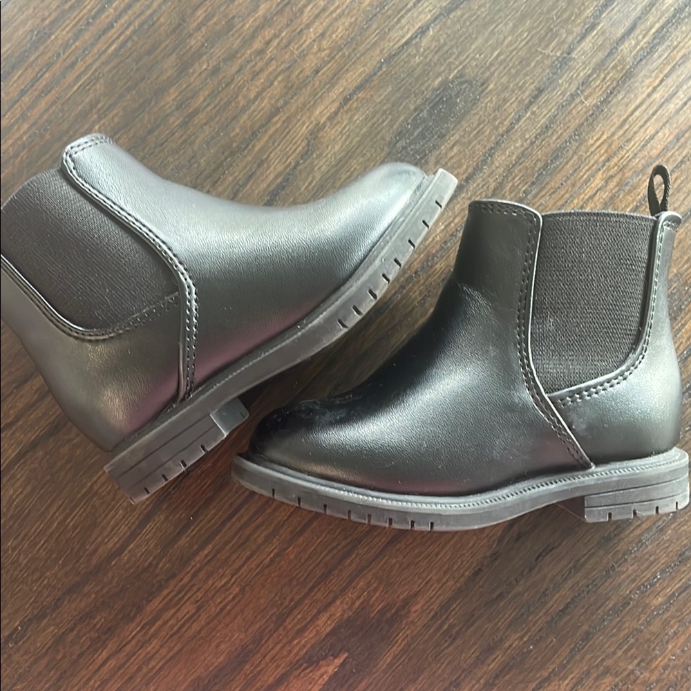 Toddler size 5 Black Chelsea Boots